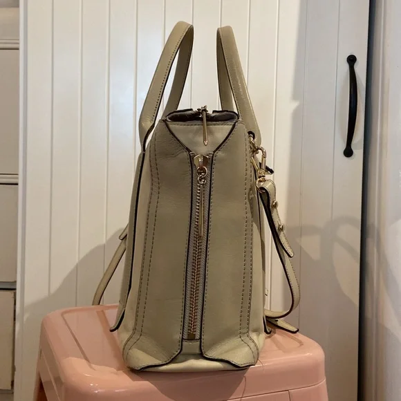 POUR LA VICTOIRE two tone 100% leather satchel with crossbody strap - Picture 5 of 16